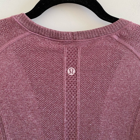 Lululemon Swiftly Tech Short Sleeve Crew In Heathered Bordeaux Drama Size 12 - Picture 7 of 7